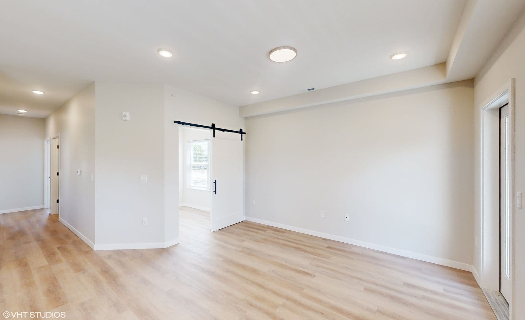 Champaign Apartment: 1915 S. Mattis