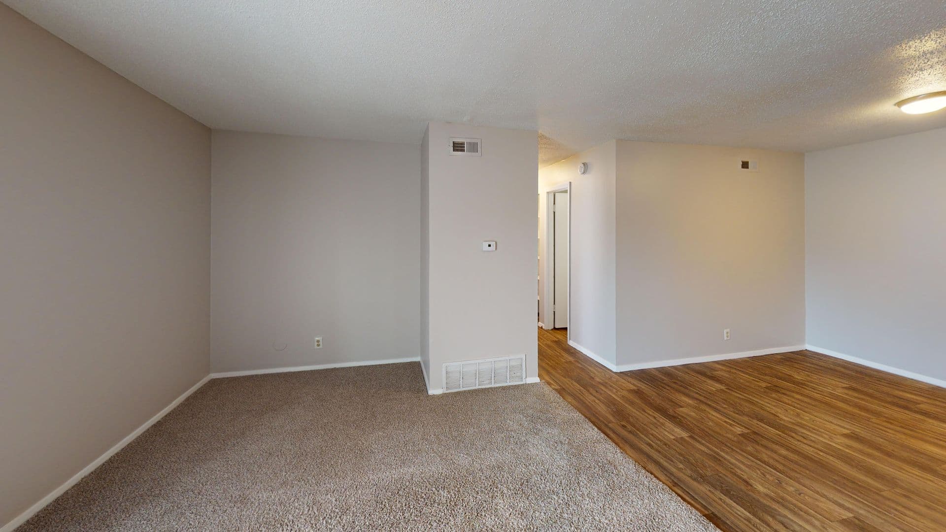 Peoria Apartment: 6516-6500 N University St