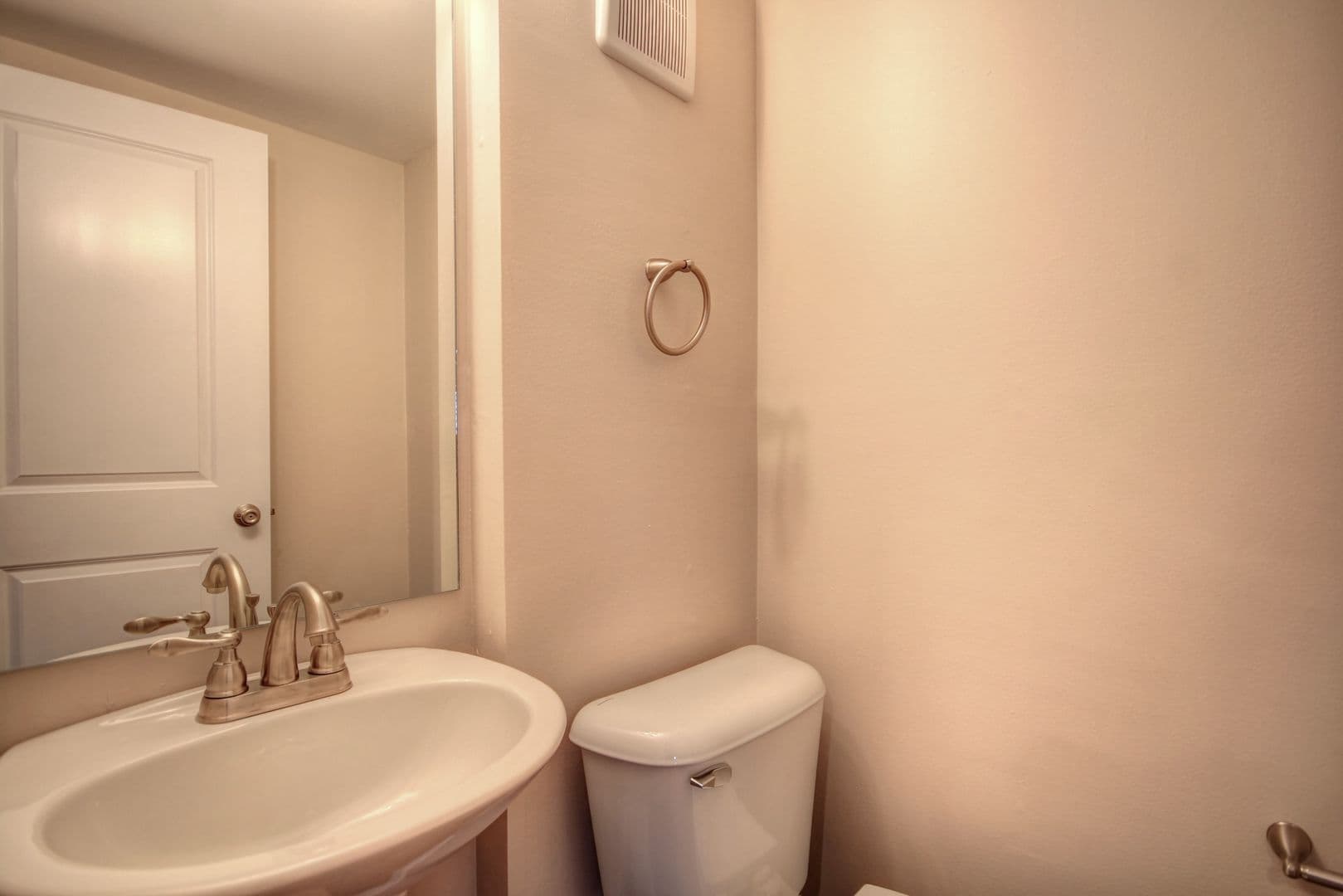 Urbana Apartment: 308 E. Iowa St.. 906 Vine, and 906 1/2 Vine