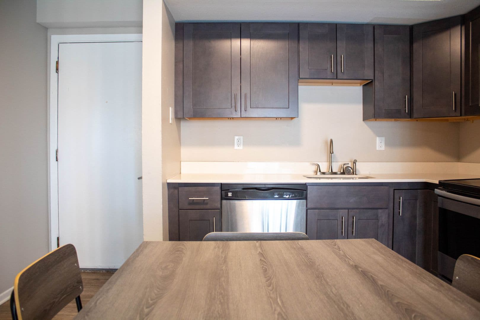 Champaign Apartment: 202 E Chalmers St