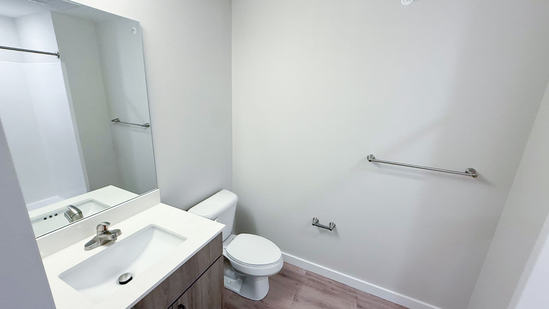 Champaign Apartment: 608 E Chalmers St