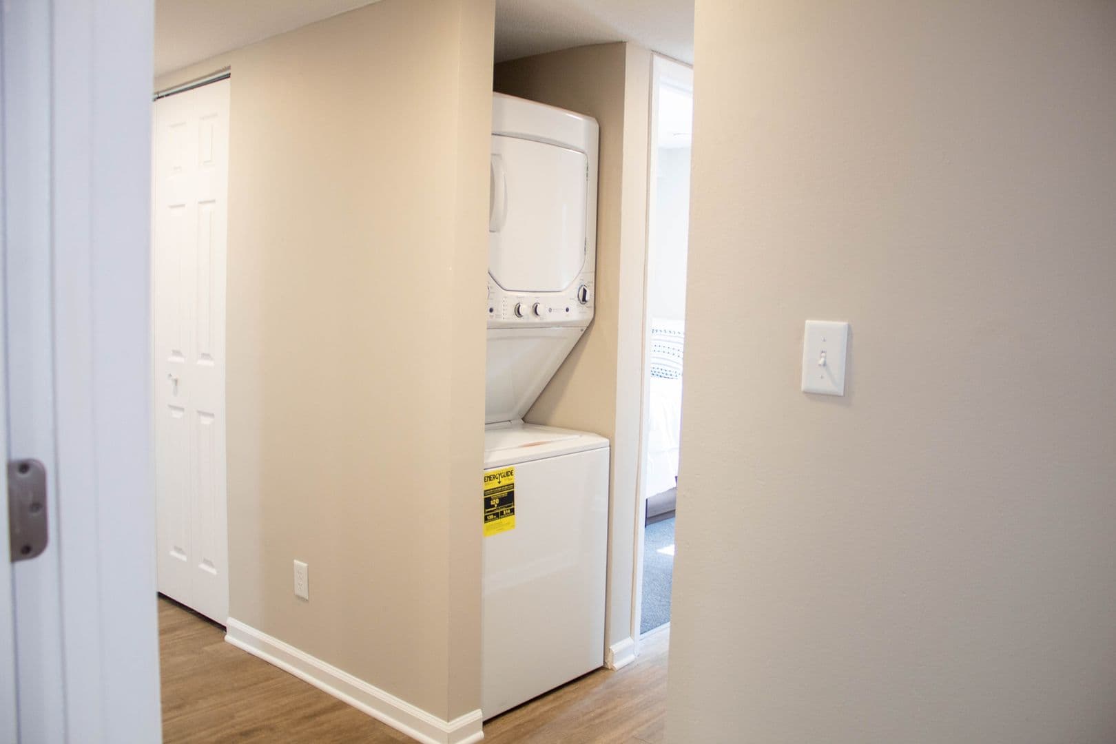 Champaign Apartment: 48 E John
