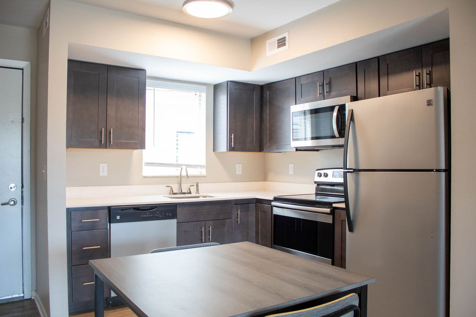 Champaign Apartment: 202 E Chalmers St