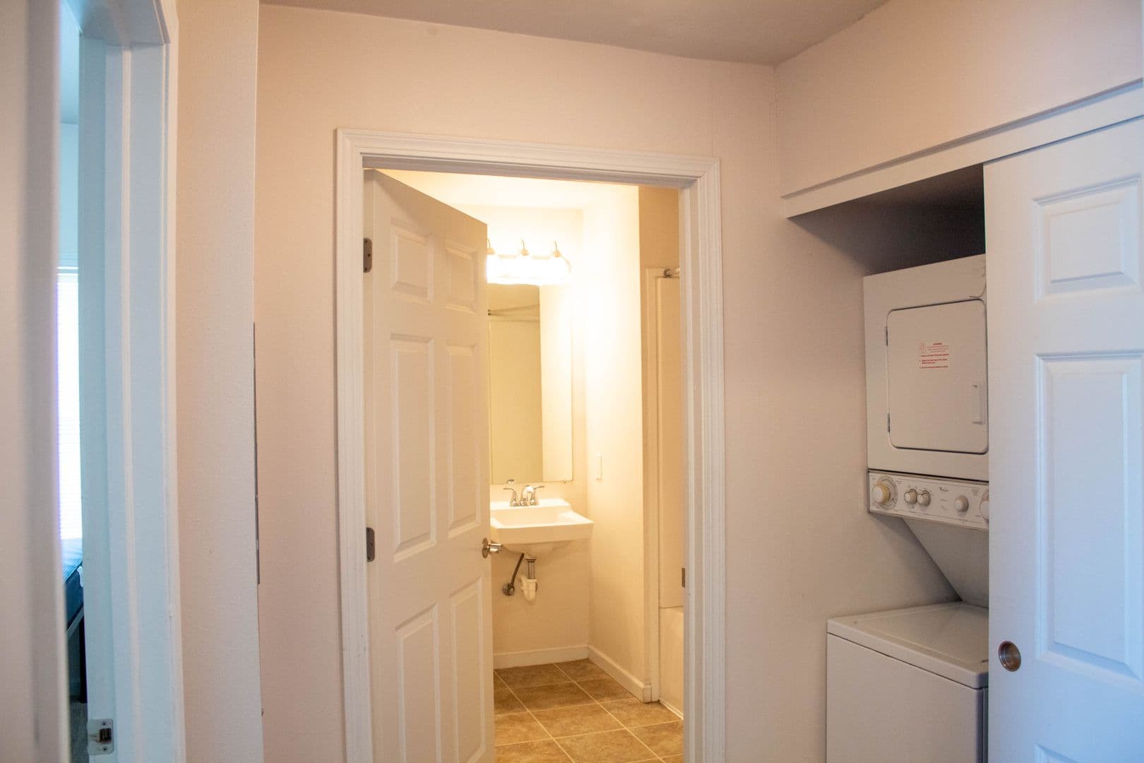 Champaign Apartment: 606 E Stoughton