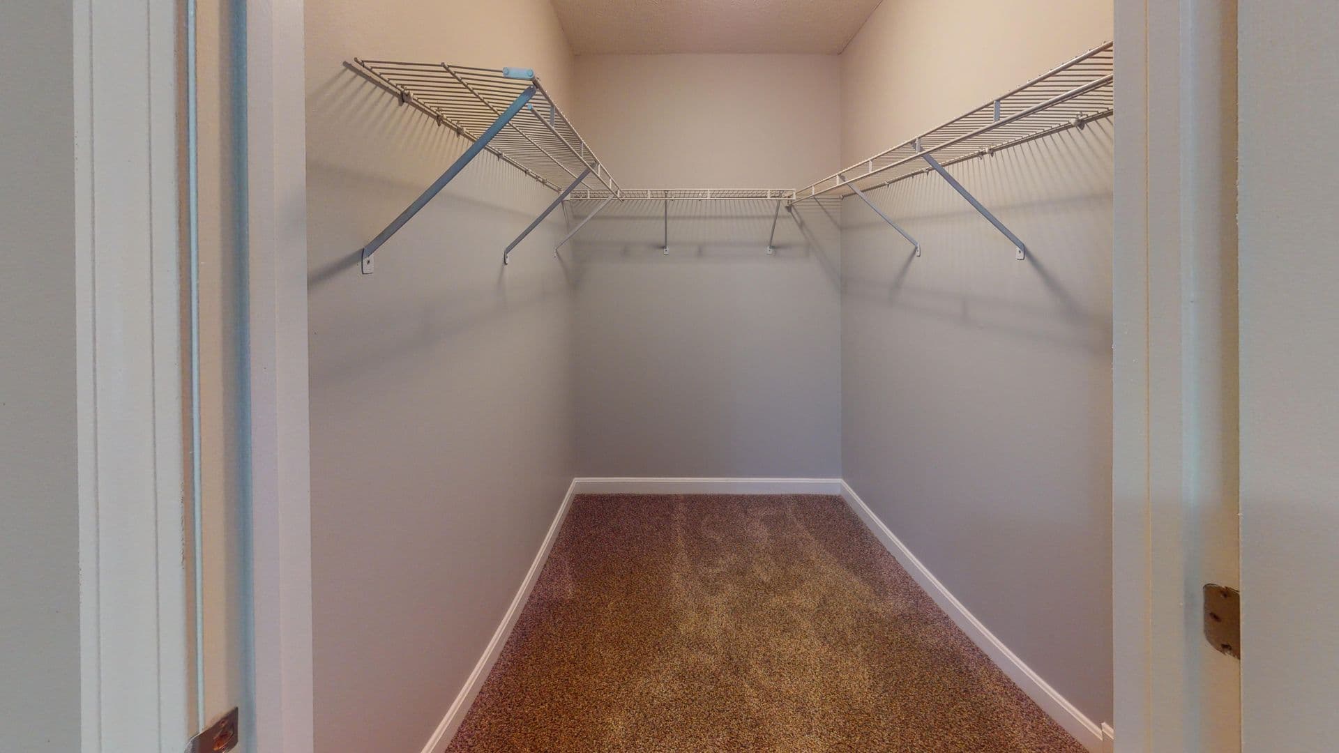 Louisville Apartment: 3300 Aspen Valley Circle