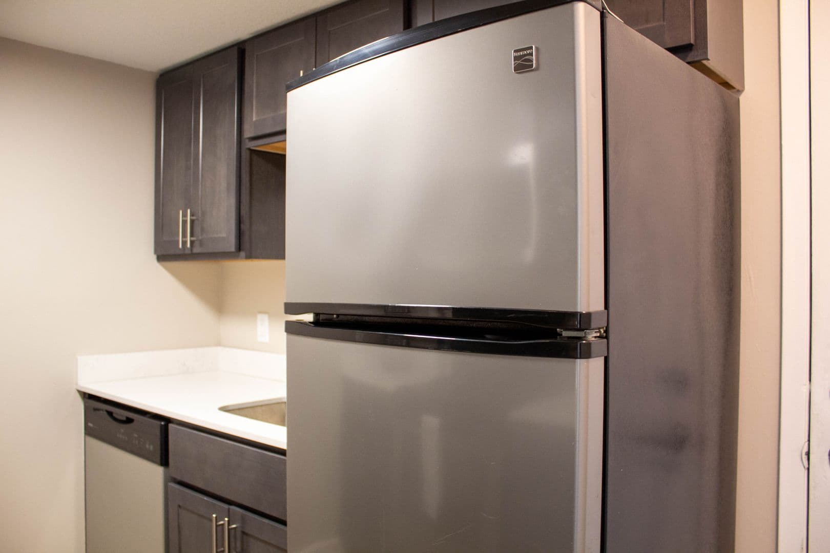 Champaign Apartment: 48 E John