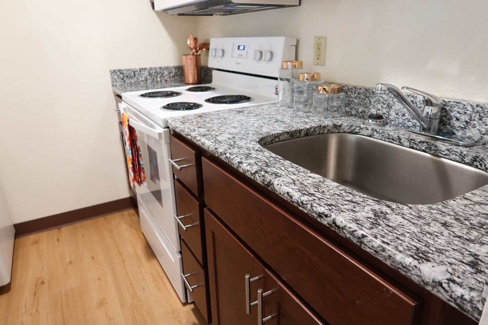 Urbana Apartment: 805 W Green Street