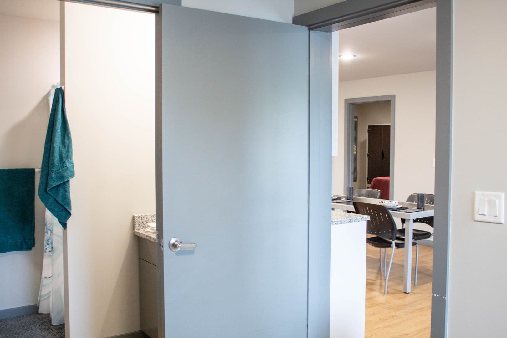 Champaign Apartment: 615 S Wright