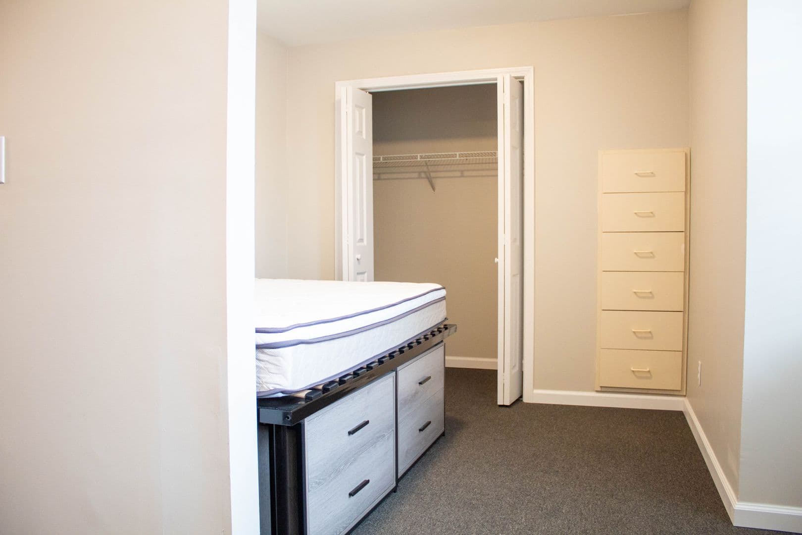 Champaign Apartment: 507 S Fourth