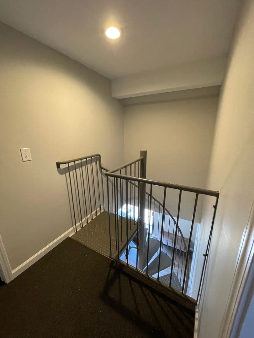 Champaign Apartment: 301 E Chalmers