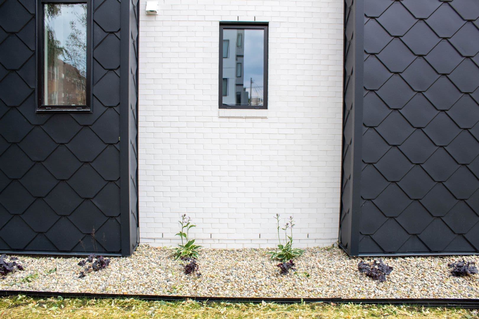 Champaign Apartment: 503 E Stoughton Street
