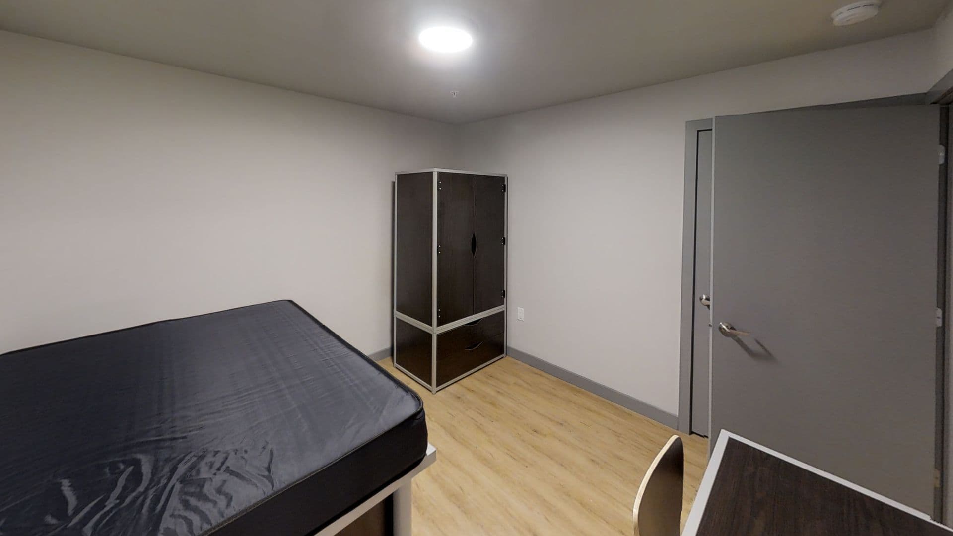 Champaign Apartment: 615 S Wright