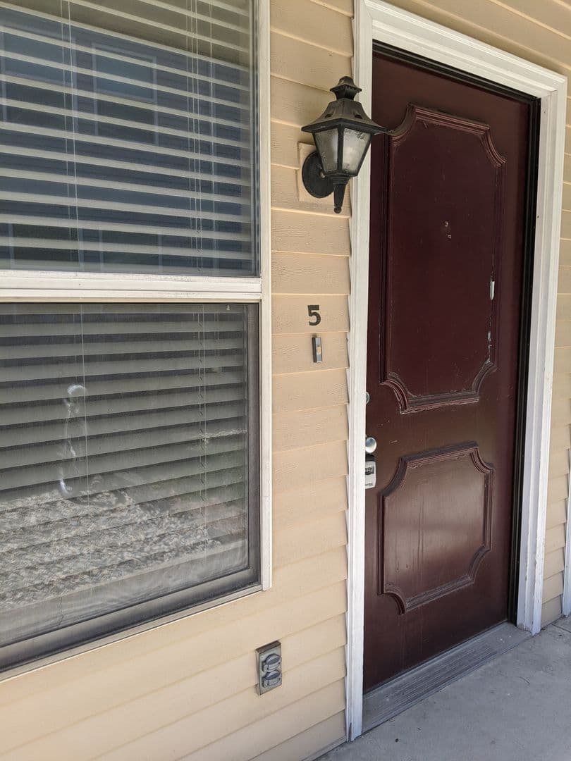 Champaign Apartment: 507 E White