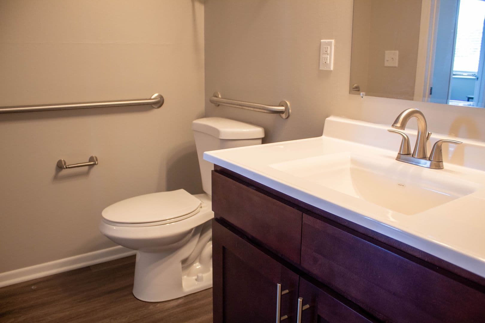 Champaign Apartment: 408 E Springfield