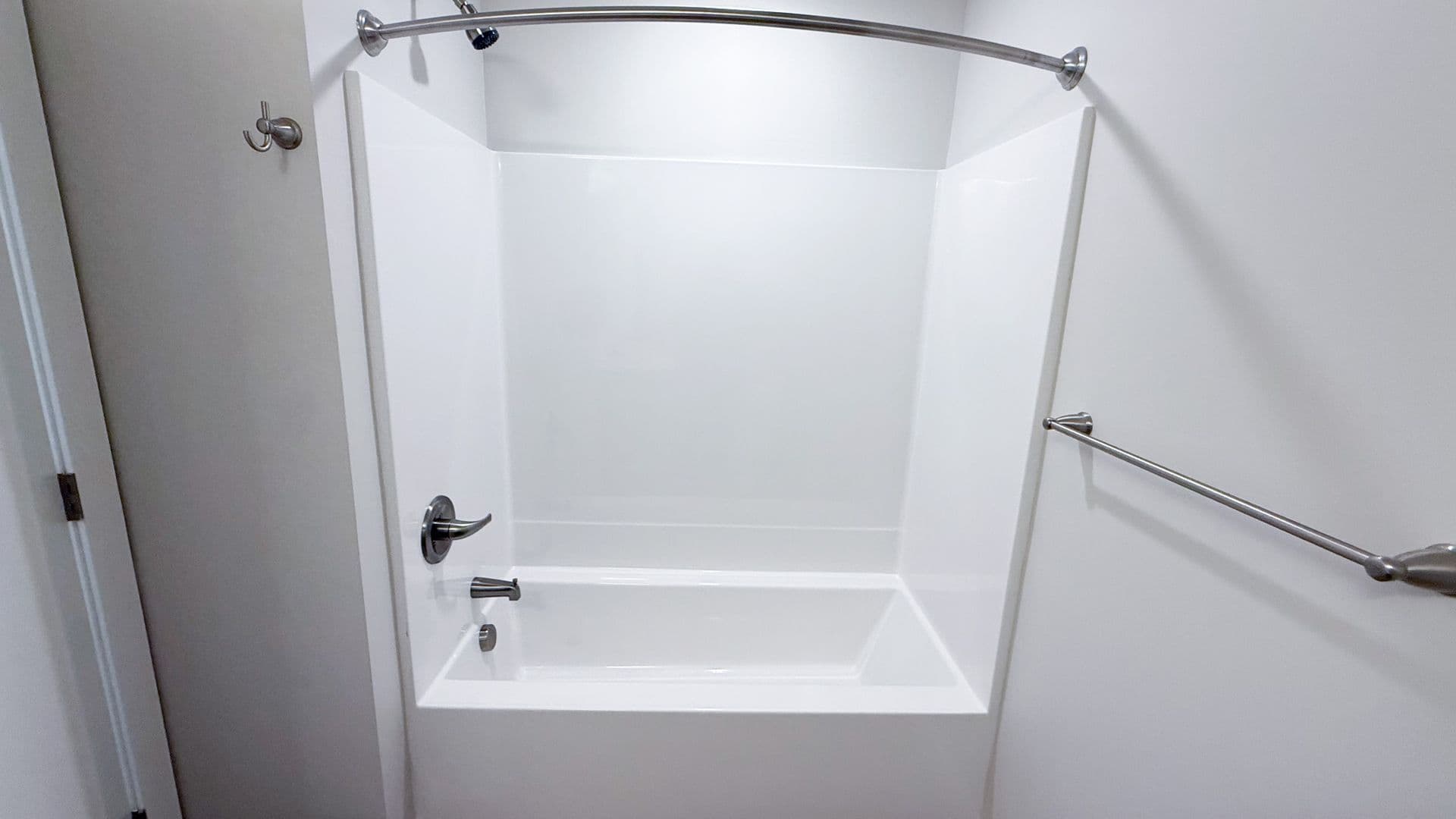 Champaign Apartment: 608 E Chalmers St
