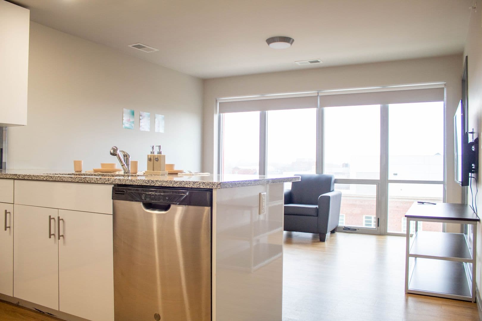 Champaign Apartment: 615 S Wright
