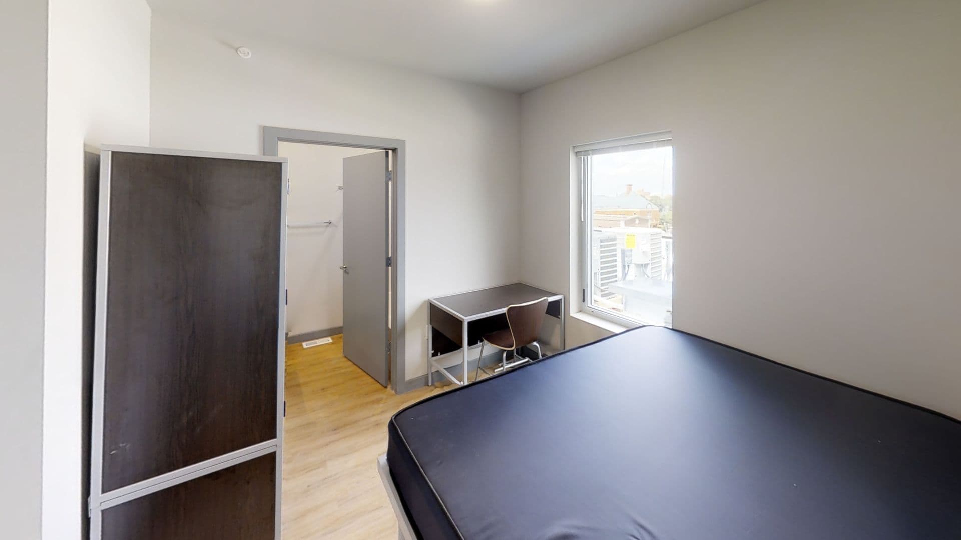 Champaign Apartment: 615 S Wright