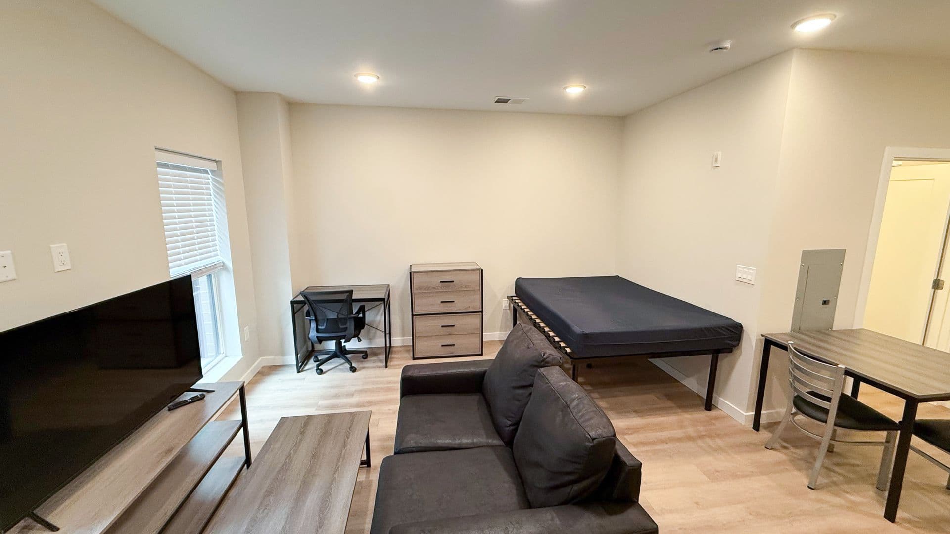 Champaign Apartment: 405 E Stoughton
