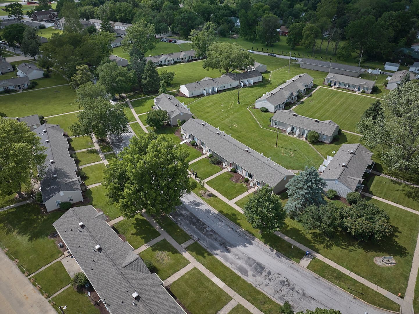 Urbana Apartment: 300 E. Fairlawn