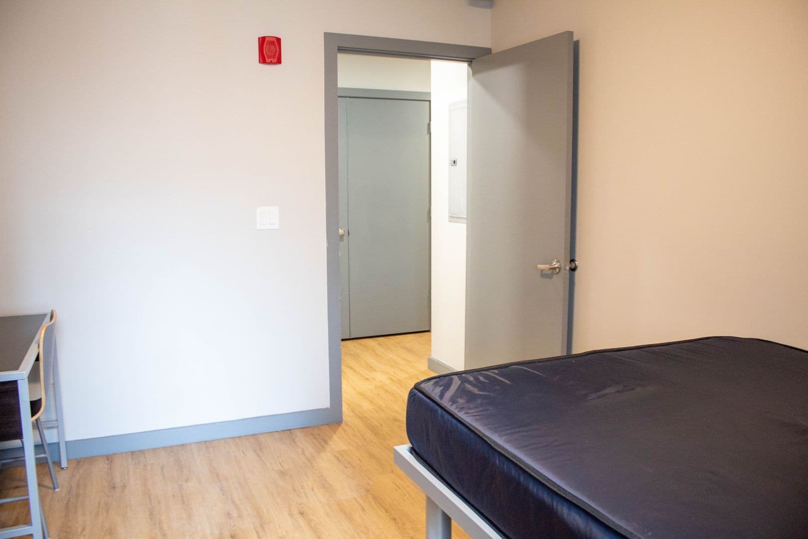 Champaign Apartment: 615 S Wright