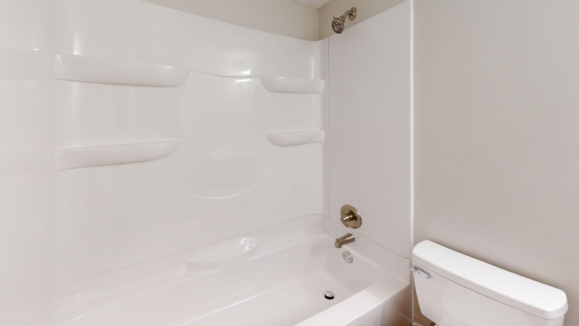 Champaign Apartment: 1515 W. Kirby Ave.