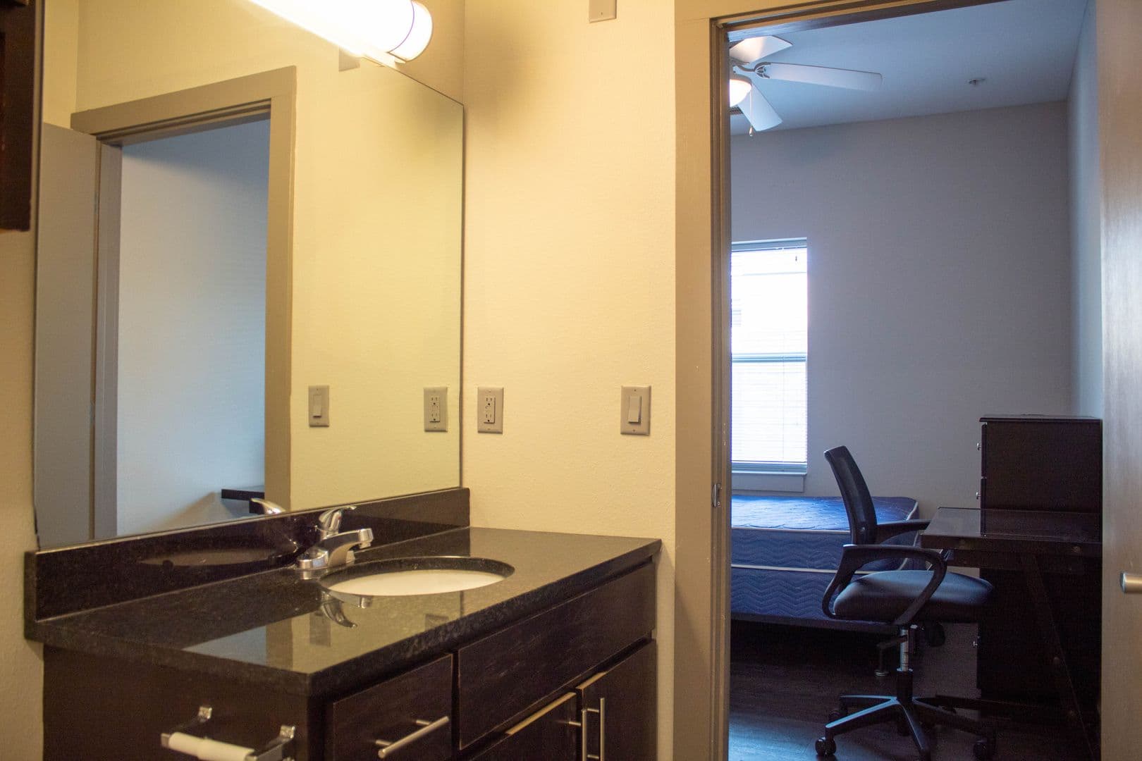 Champaign Apartment: 309 E John