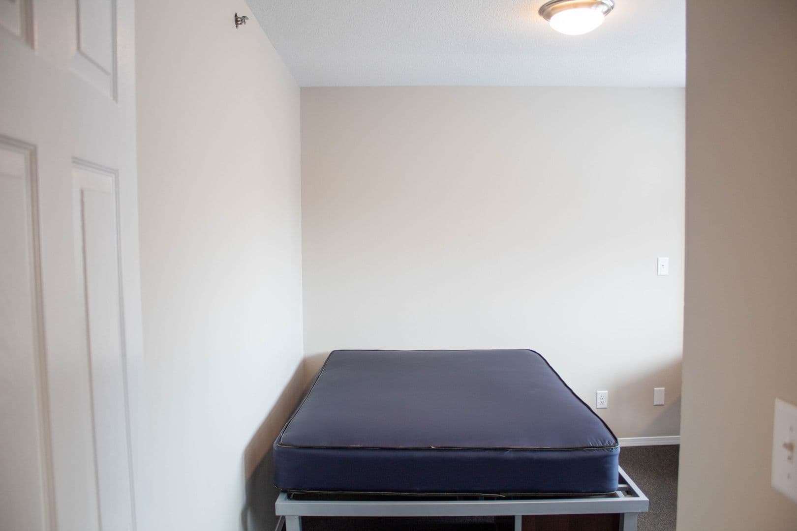 Champaign Apartment: 57 E Chalmers Street