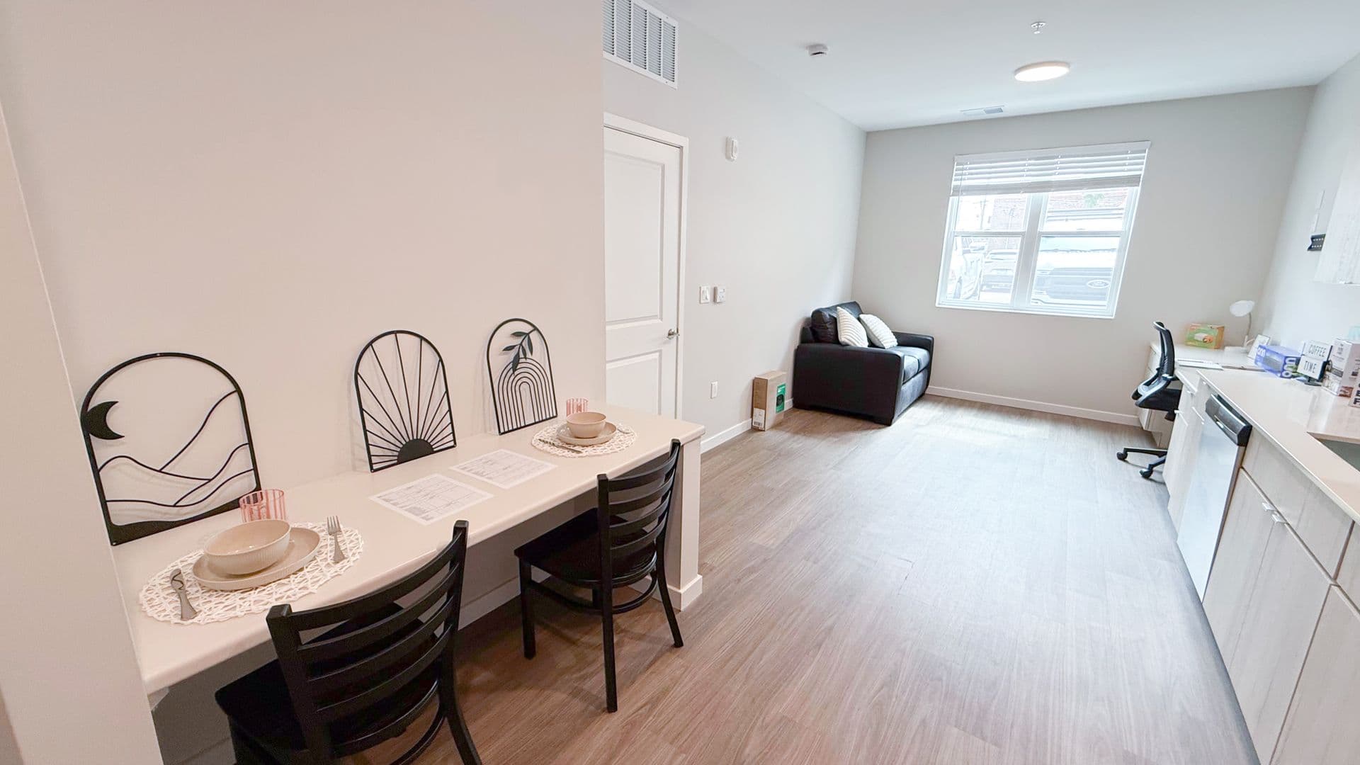 Champaign Apartment: 404 E Clark St