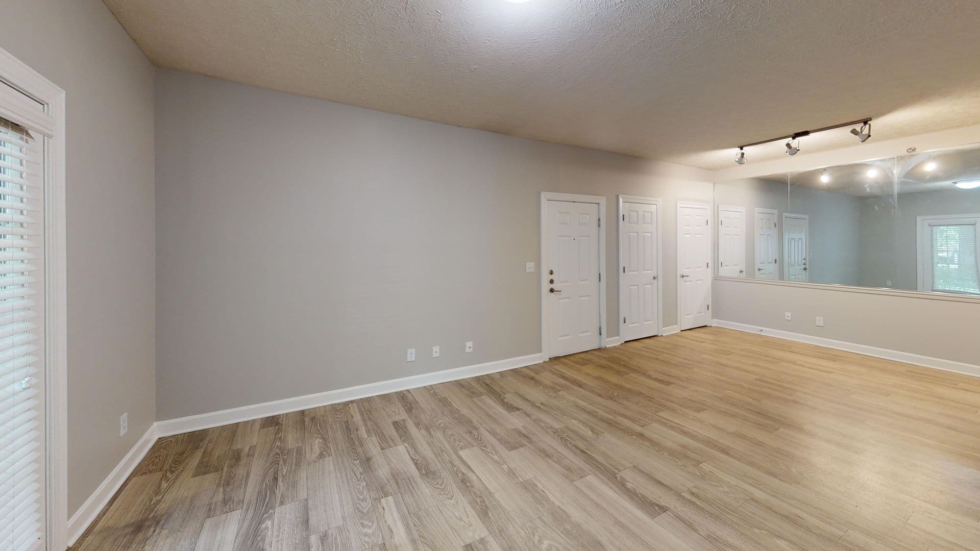 Louisville Apartment: 3300 Aspen Valley Circle