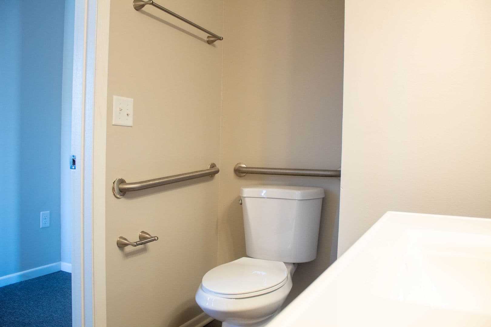 Champaign Apartment: 408 E Springfield