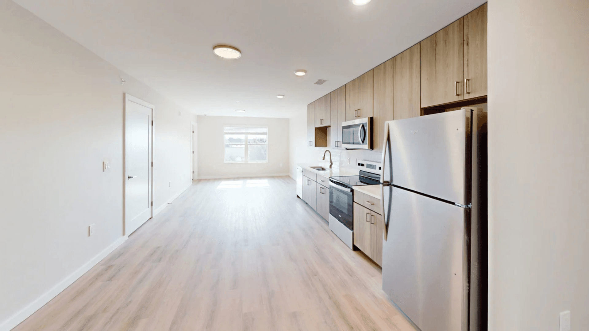 Champaign Apartment: 608 E Chalmers St