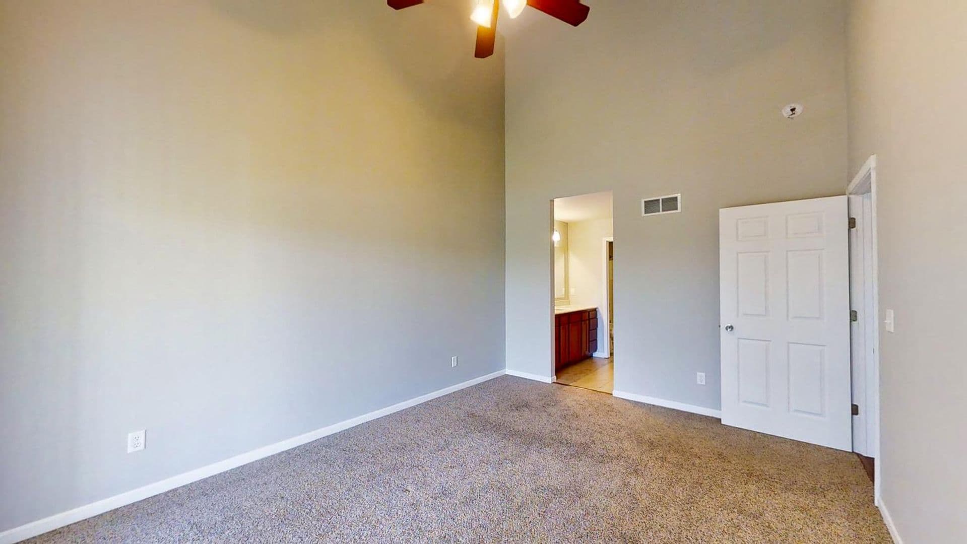 Mahomet Apartment: 901 Cates Dr