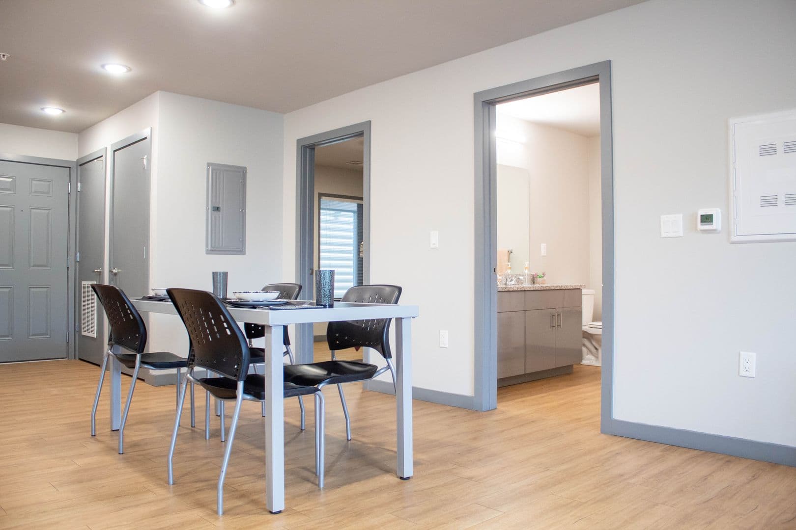 Champaign Apartment: 615 S Wright