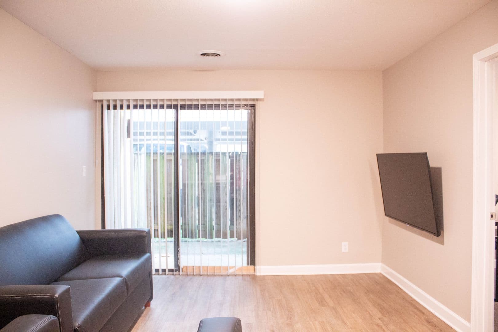 Champaign Apartment: 608 E White Street