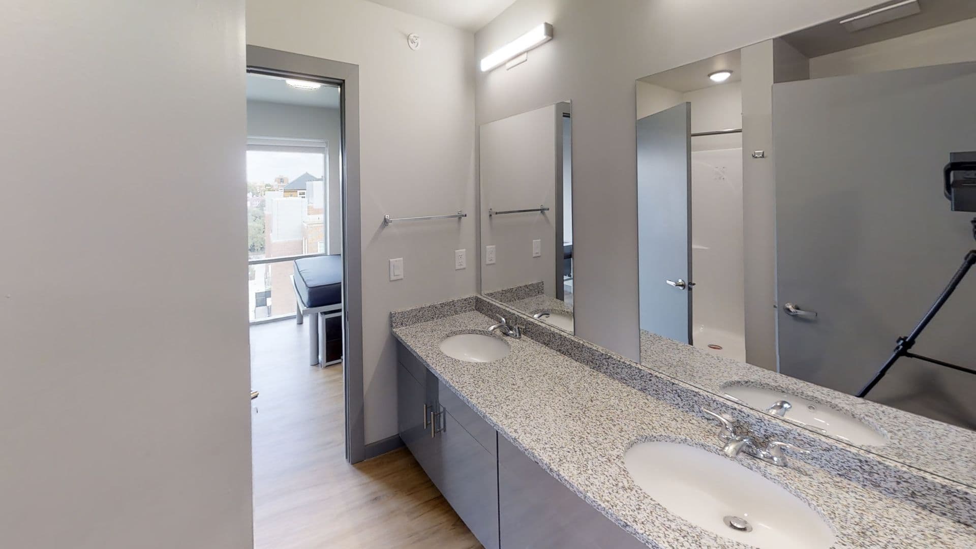 Champaign Apartment: 615 S Wright
