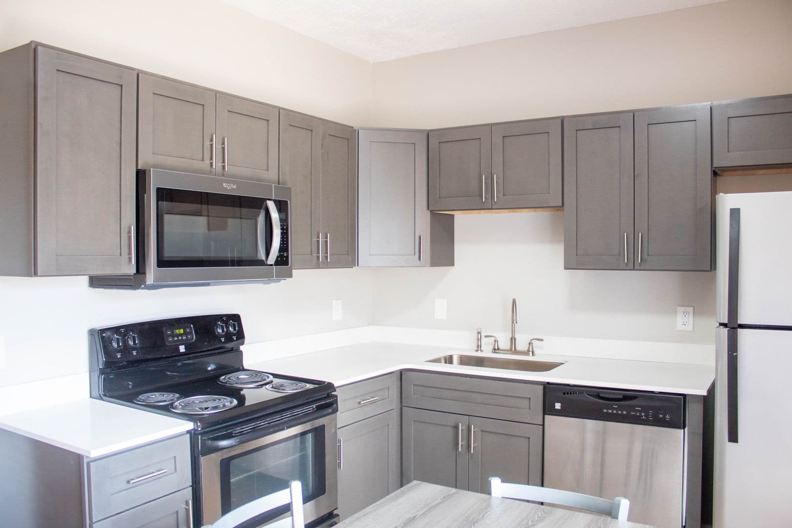 Champaign Apartment: 103 E Chalmers Street