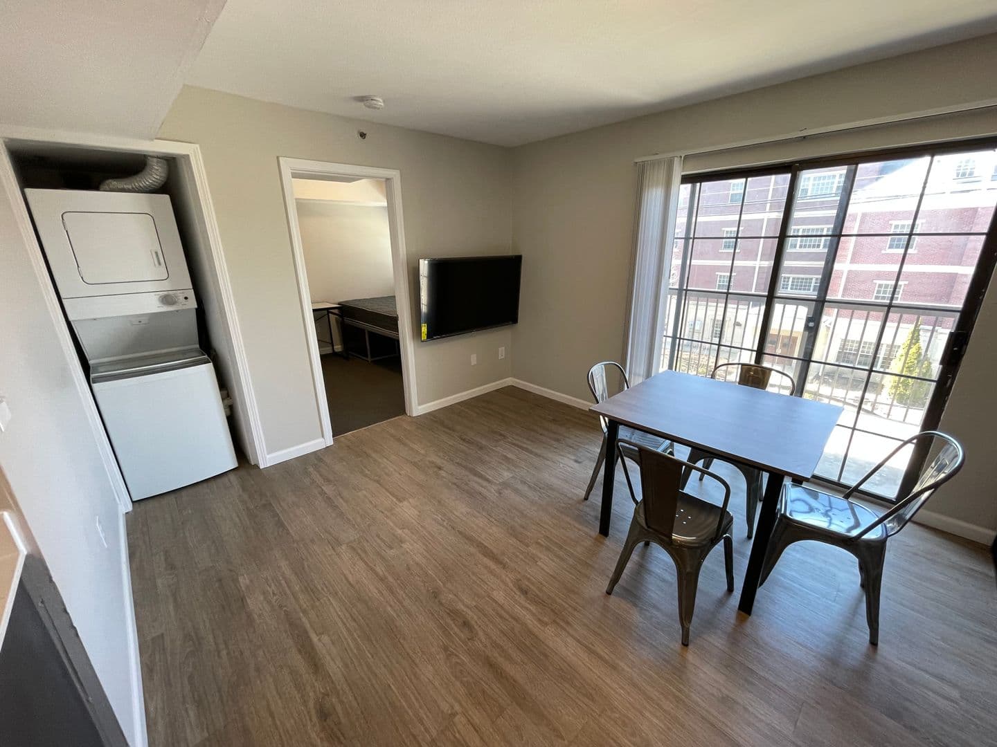 Champaign Apartment: 301 E Chalmers