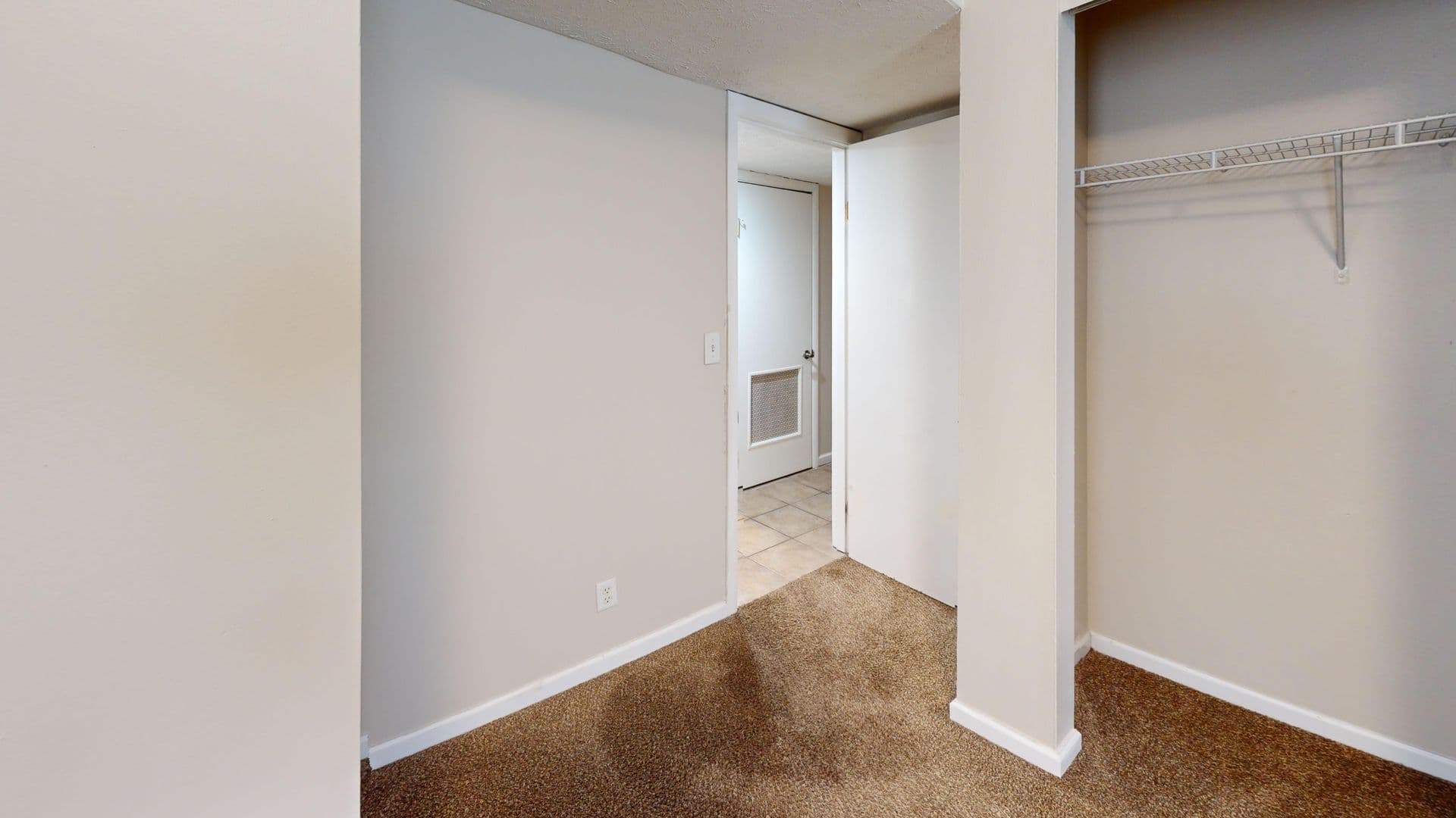 West Lafayette Apartment: 1304 Palmer Dr