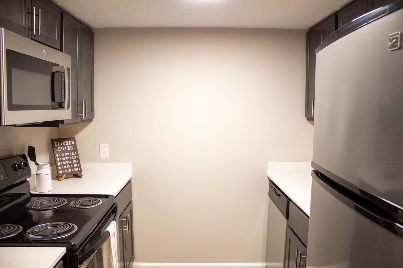 Champaign Apartment: 48 E John