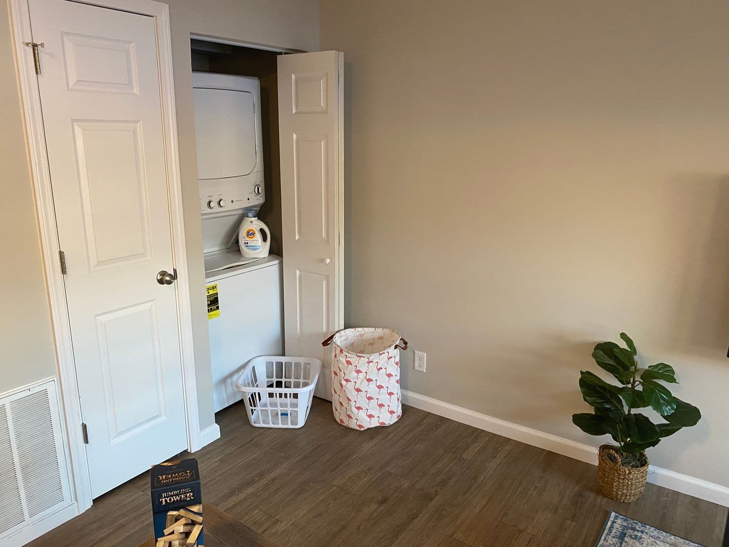 Champaign Apartment: 107 E Springfield Avenue