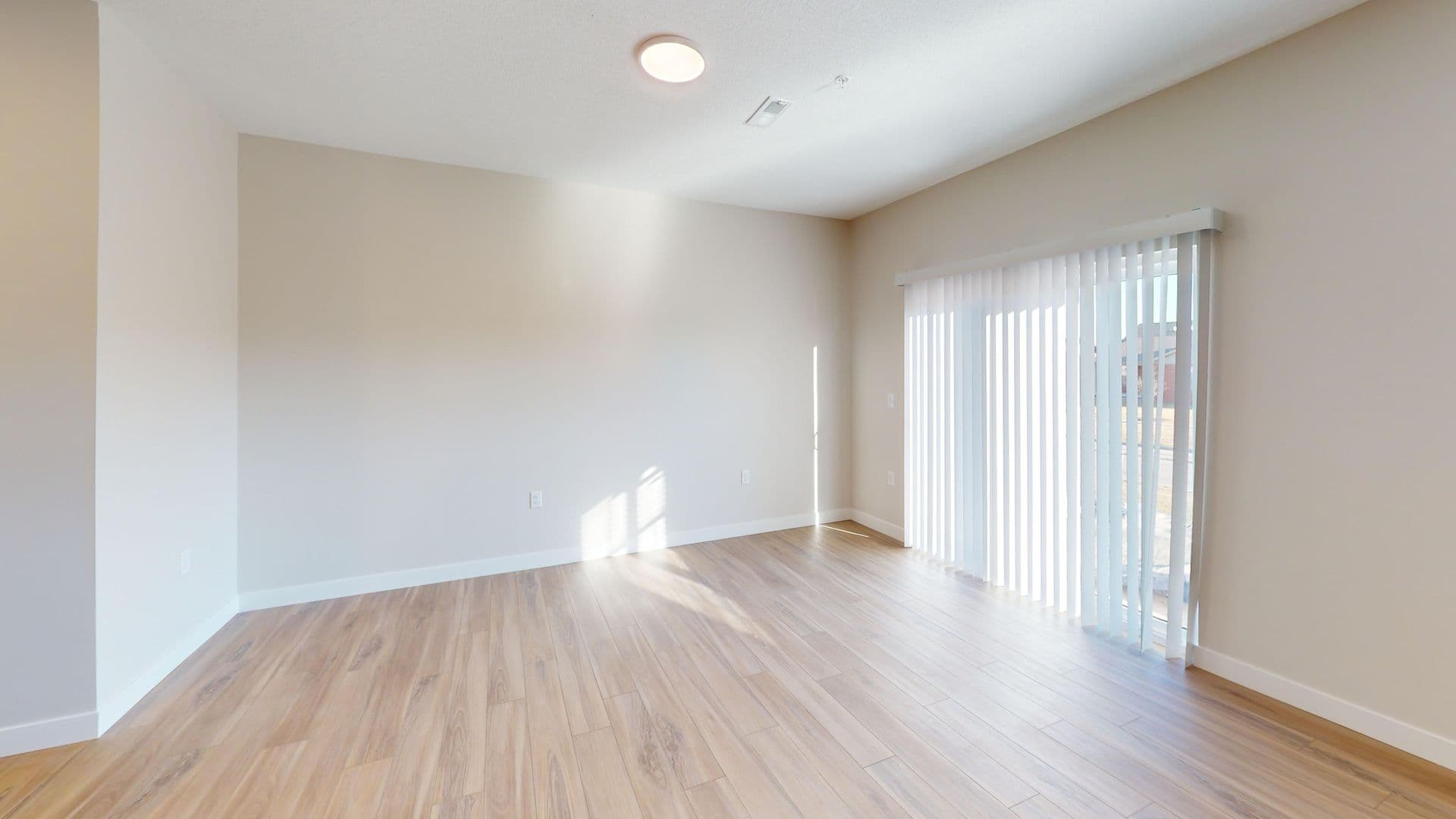 Normal Apartment: 1808 Carden Springs Circle