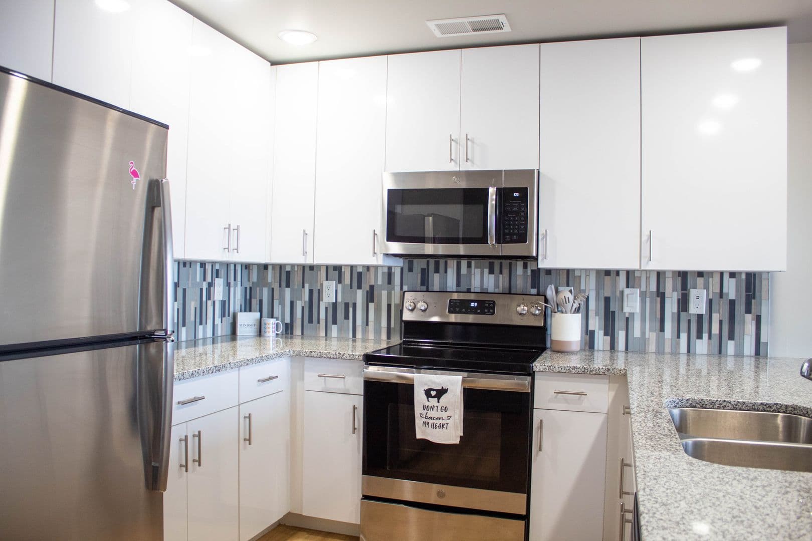 Champaign Apartment: 615 S Wright