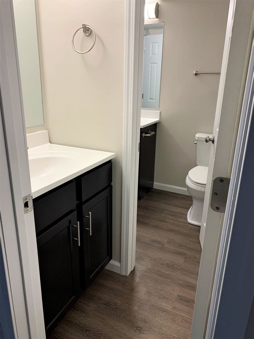 Peoria Apartment: 6516-6500 N University St