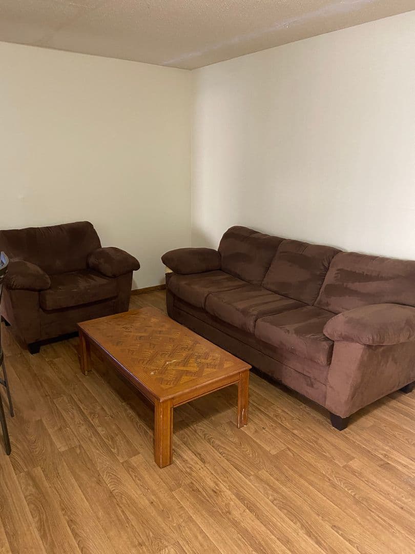 Urbana Apartment: 905 W Oregon