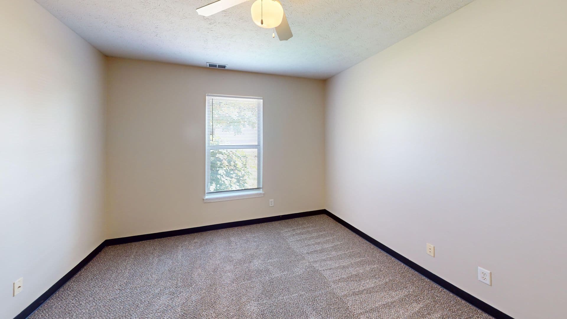 West Lafayette Apartment: 1304 Palmer Dr