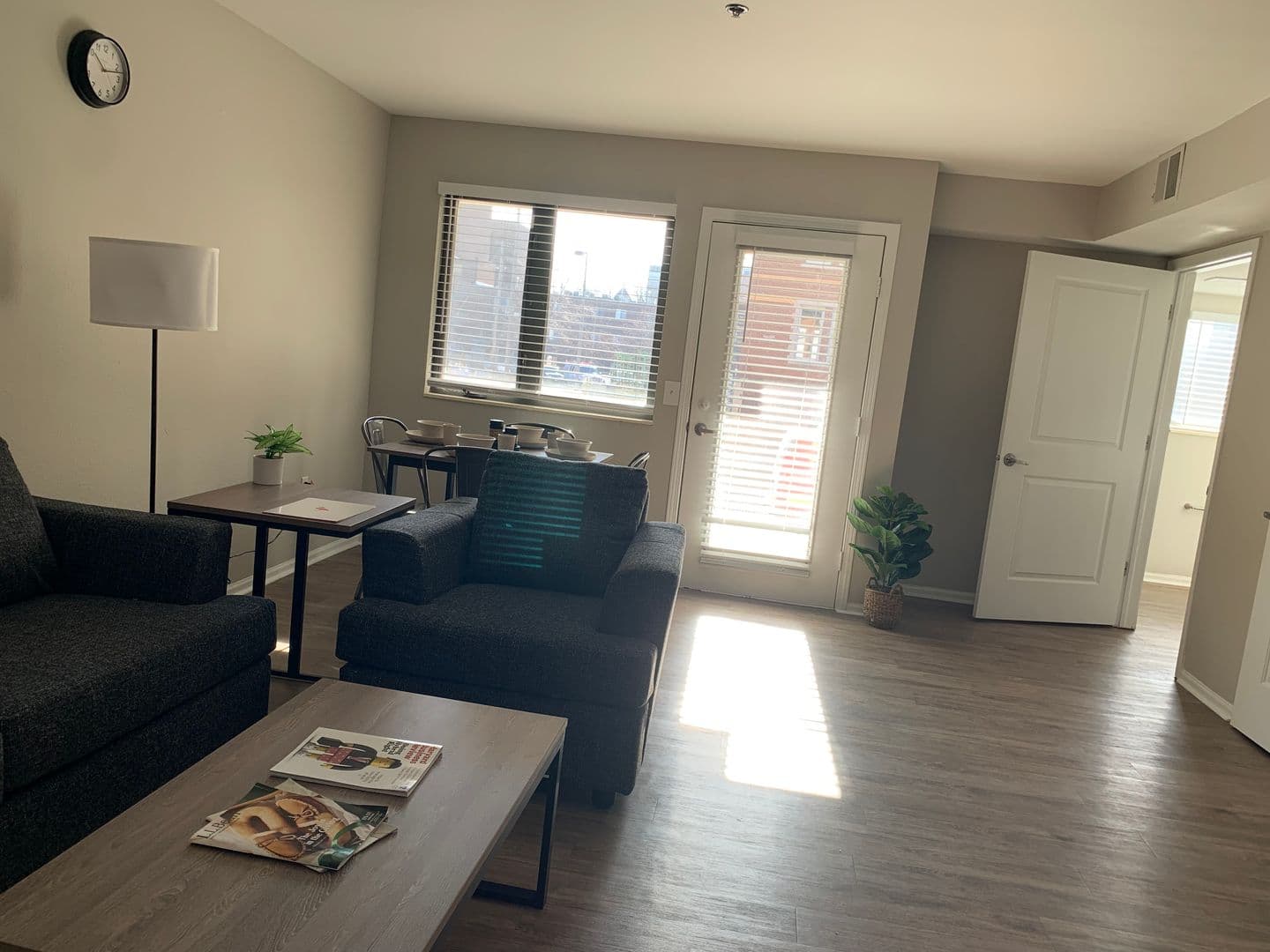 Champaign Apartment: 408 E Healey St