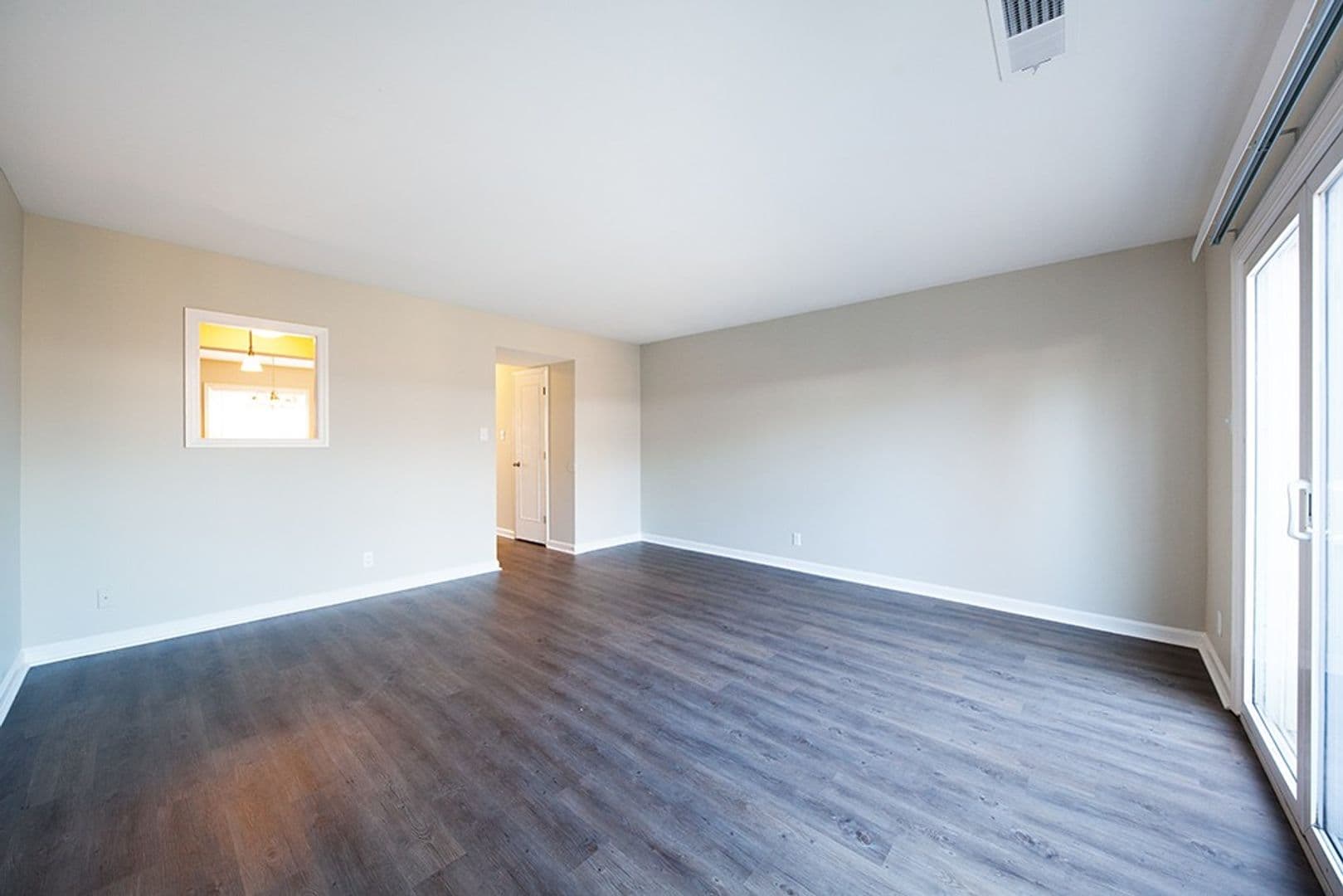 Speedway Apartment: 6010 W 25th Street