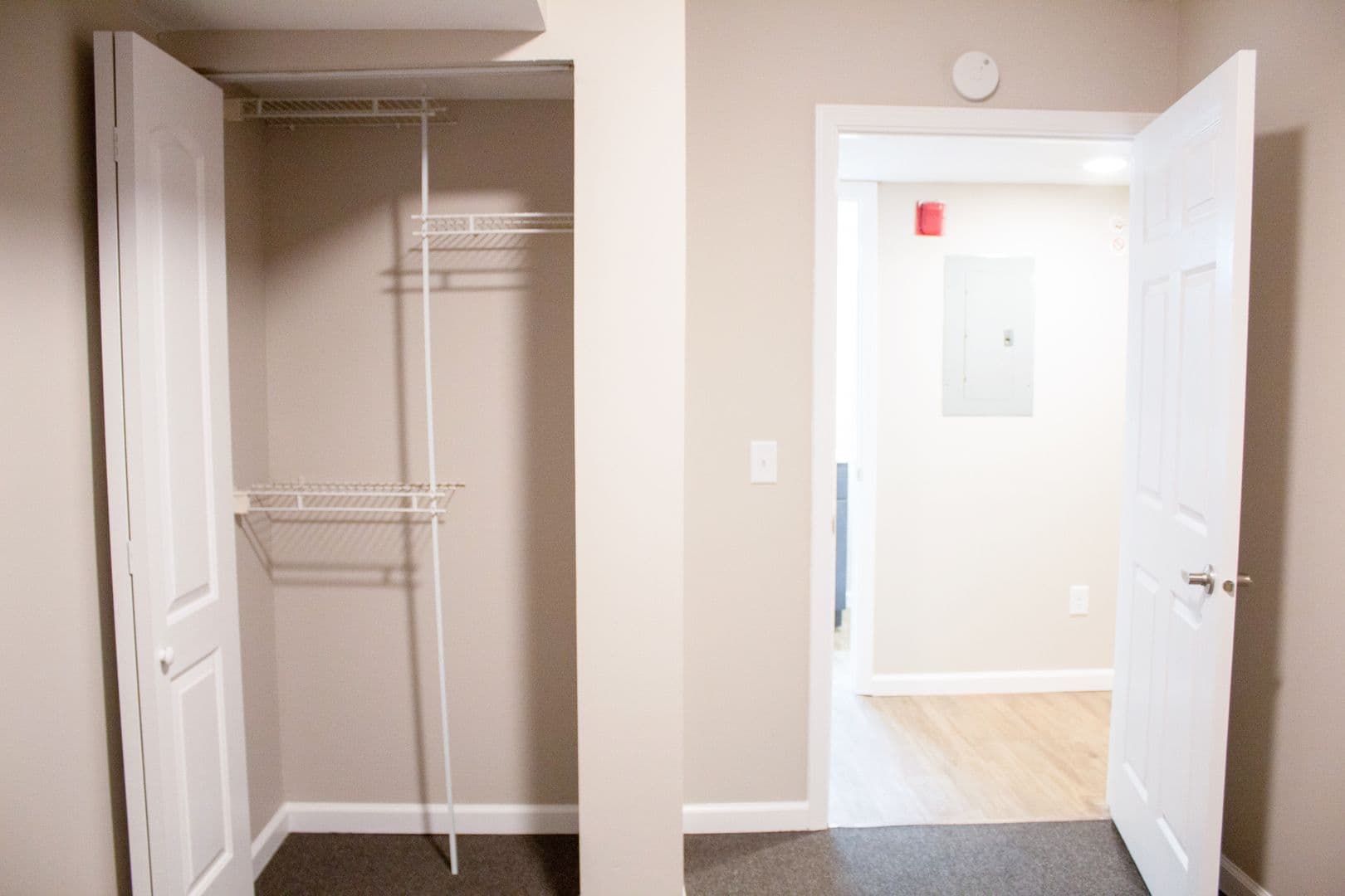 Urbana Apartment: 1010 W Stoughton
