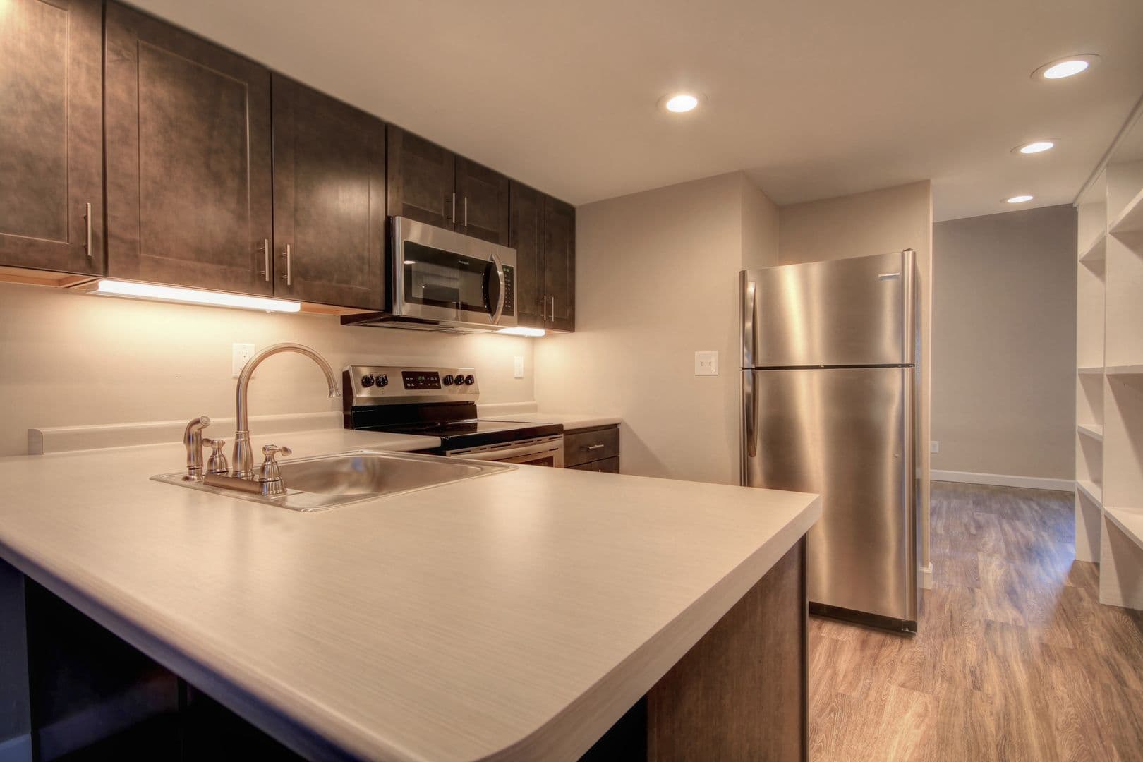 Urbana Apartment: 308 E. Iowa St.. 906 Vine, and 906 1/2 Vine