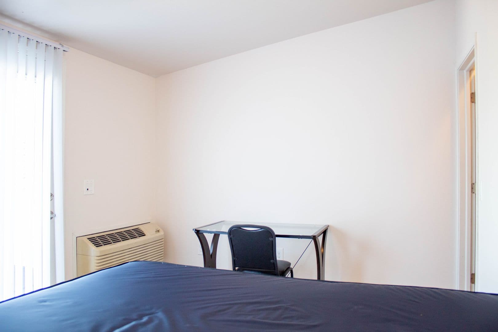 Champaign Apartment: 606 E Stoughton